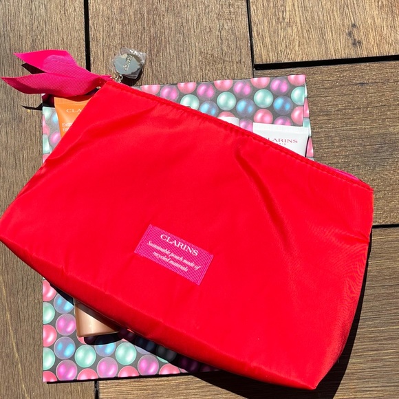 CLARINS Make-Up Bag w/Clarins products NWT - Picture 4 of 4